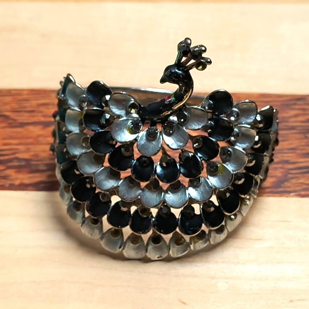 Inged Bracelet Fashion Rhinestone Enamel Black & Grey Metallic